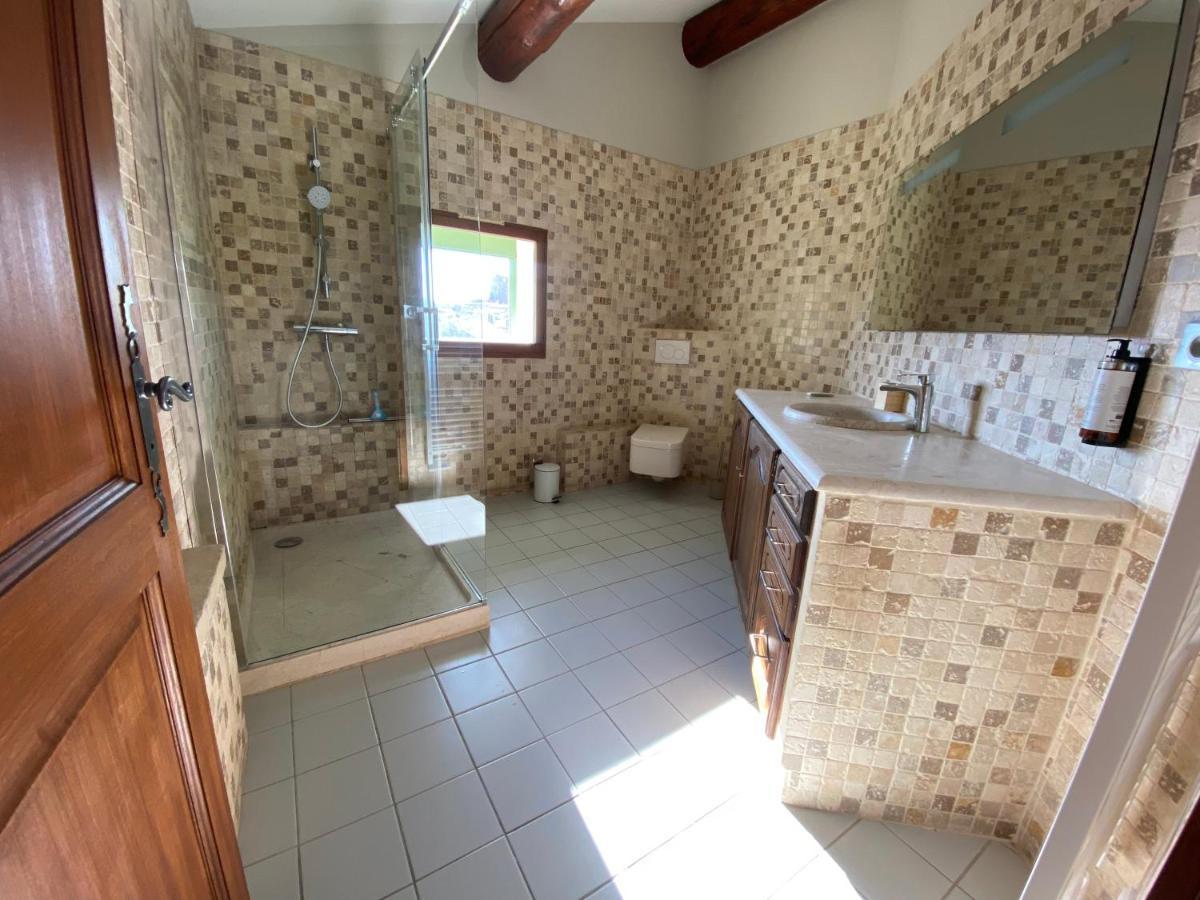 Drome Provencale Maison Familiale Calme Dans Village Valréas Kültér fotó