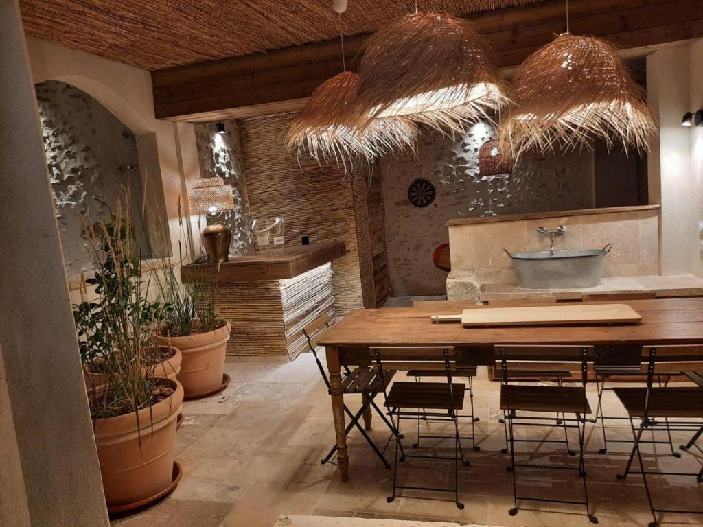 Drome Provencale Maison Familiale Calme Dans Village Valréas Kültér fotó