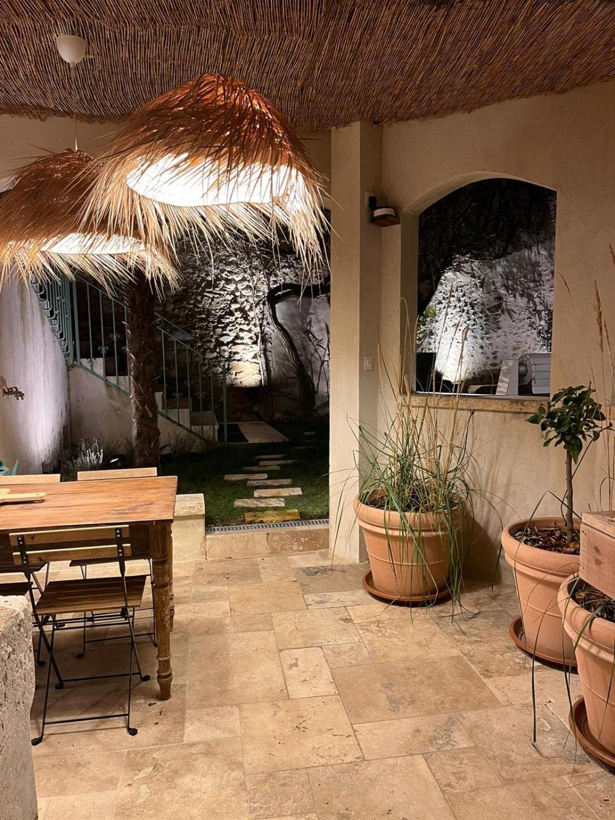 Drome Provencale Maison Familiale Calme Dans Village Valréas Kültér fotó