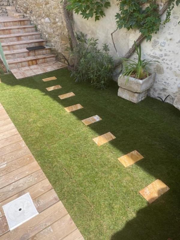 Drome Provencale Maison Familiale Calme Dans Village Valréas Kültér fotó