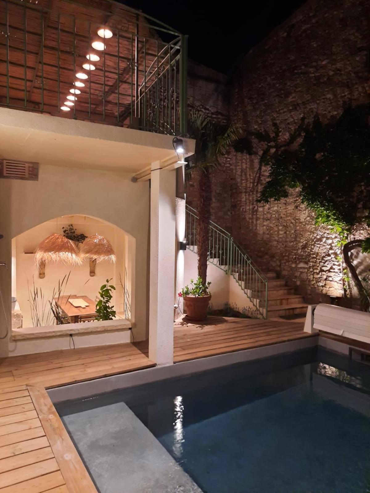 Drome Provencale Maison Familiale Calme Dans Village Valréas Kültér fotó