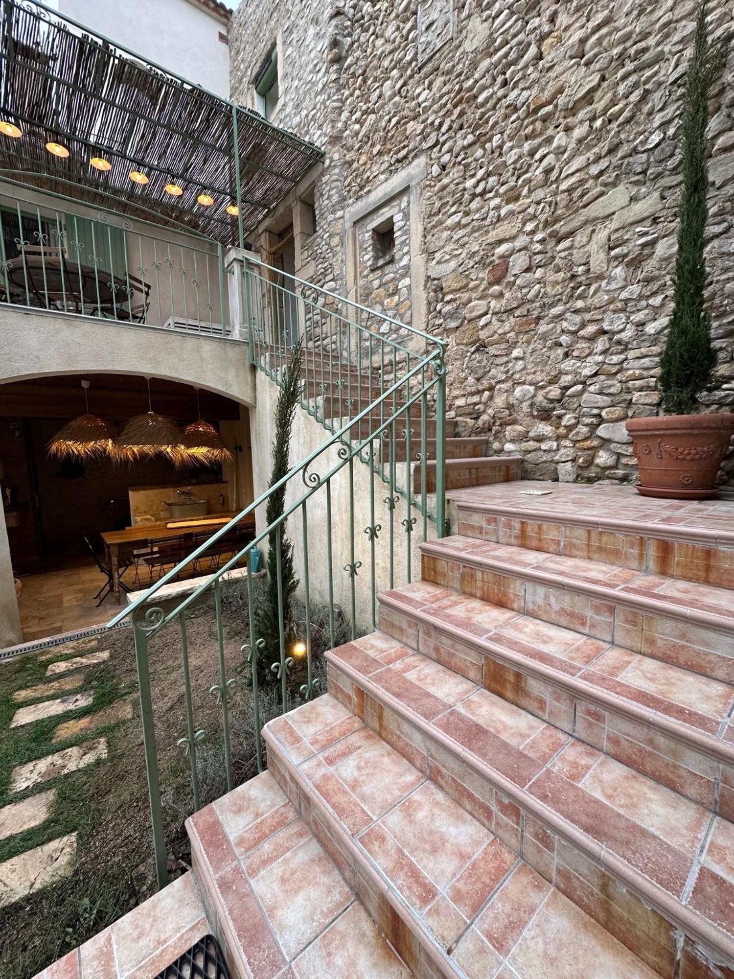 Drome Provencale Maison Familiale Calme Dans Village Valréas Kültér fotó