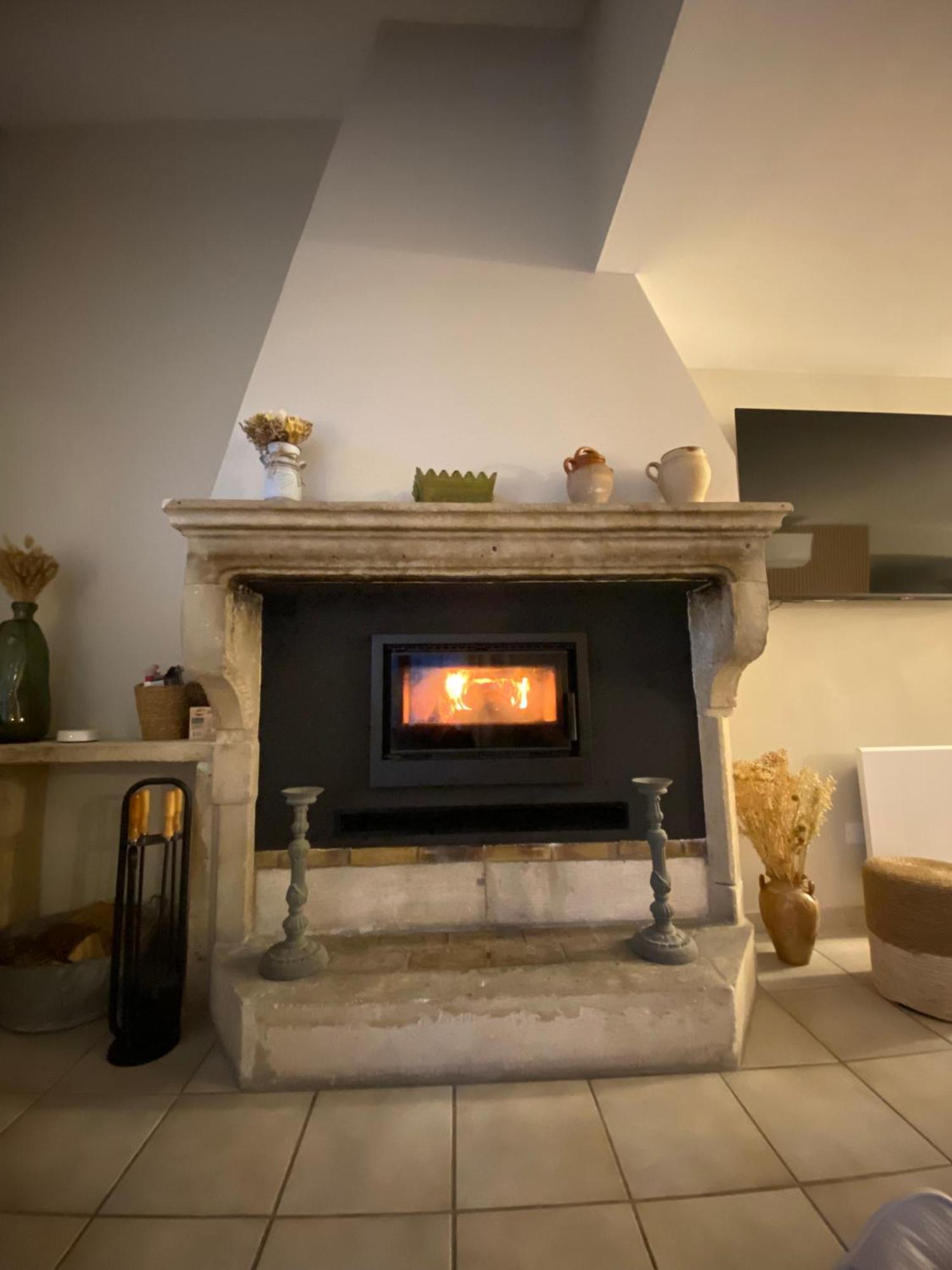 Drome Provencale Maison Familiale Calme Dans Village Valréas Kültér fotó